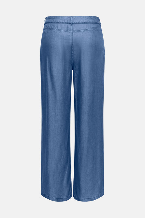 Pantalon en denim bleu moyen de ONLY®, vue arrière, coupe large et décontractée.