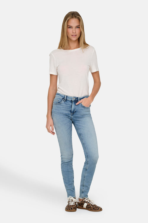 BLUSH - light blue denim