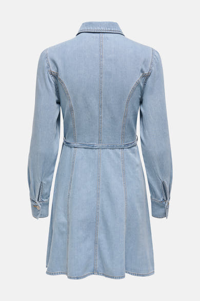 Lichtblauwe spijkerjurk van JDY, slim fit, lange mouwen en bijpassende riem.