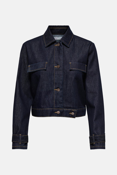 Donkerblauwe spijkerjas van denim van JDY, achterkant, met contrasterende stiksels en knoopmanchetten.