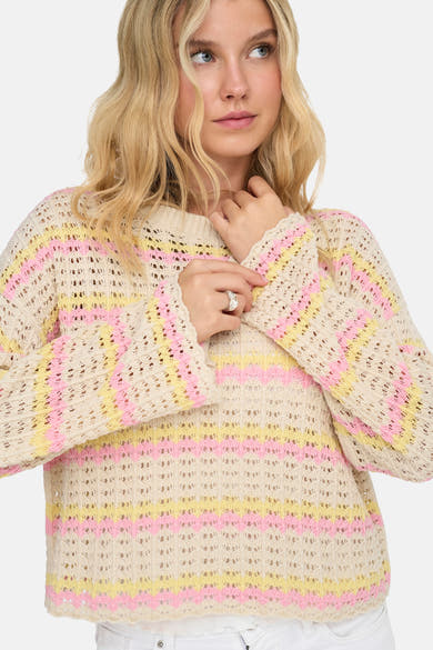 Pull col rond multicolore de ONLY®, en maille ajourée avec rayures roses et jaunes.