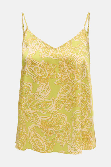 Lichtgroen hemdje van ONLY® met gele paisleyprint en dunne schouderbandjes.