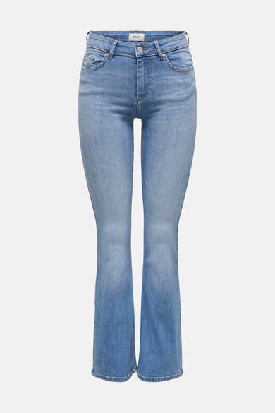 Jean évasé bleu moyen de ONLY, en denim légèrement délavé.