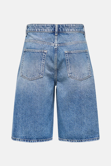 Short en denim bleu moyen de ONLY®, vue arrière, avec poches carrées et ourlet simple.
