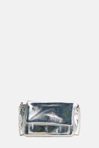 Zilveren handtas van ONLY, met een ketting schouderriem en een gekreukte metallic afwerking.