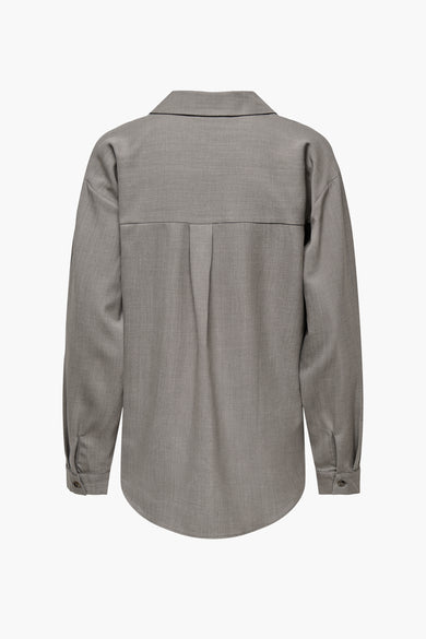 Chemise kaki à manches longues de JDY, avec empiècement et pli creux au dos.