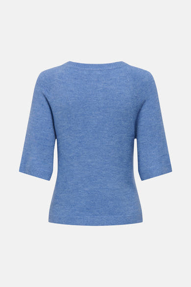 Pull à col rond bleu de JDY, en maille texturée, manches courtes et coupe ajustée.