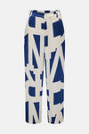 Gekleurde blauwe broek van ONLY®, met blauw-wit grafisch patroon, relaxte pasvorm.