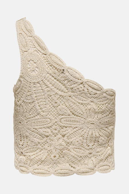 T-shirt écru en crochet de ONLY, orné de motifs floraux et d'une bretelle asymétrique.
