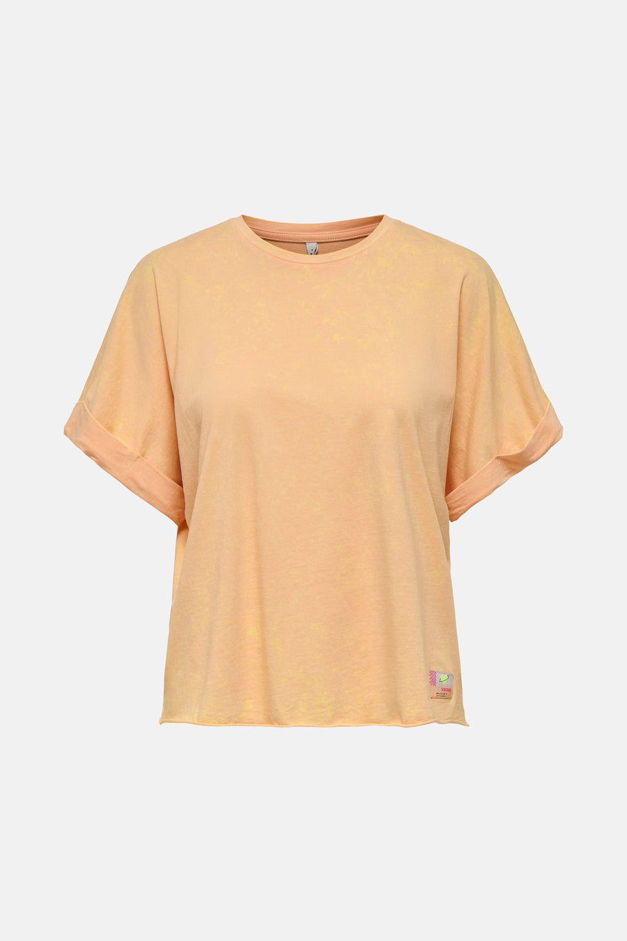 Oranje T-shirt met korte mouwen van ONLY, relaxte pasvorm met rafelzoom en vintage label.