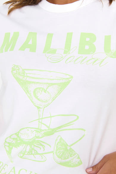 Wit T-shirt met korte mouwen van ONLY® met Malibu Squad-opdruk en cocktail- en citroenillustratie.
