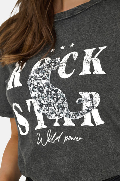 Zwart T-shirt met korte mouwen van ONLY versierd met een zilveren glitter "Rock Star" motief.