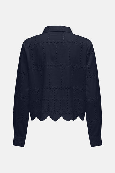 Chemisier bleu de JDY avec broderie anglaise et ourlet festonné, vue arrière.
