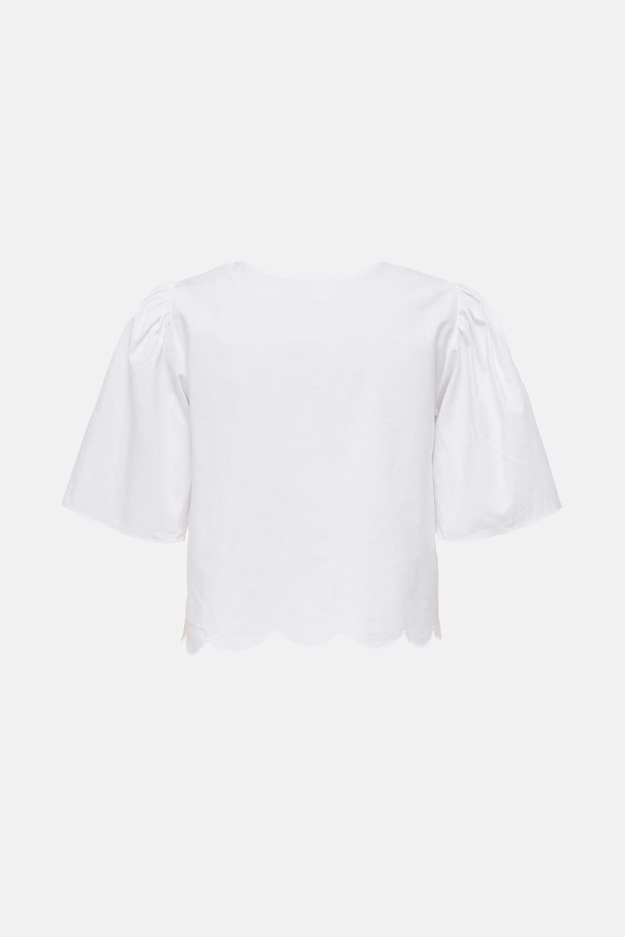 Blouse blanche à manches courtes de JDY, avec ourlet festonné et manches bouffantes.
