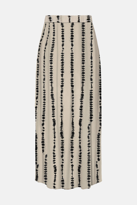 Jupe longue écru par JDY, avec motif tie-dye vertical noir et coupe droite.

