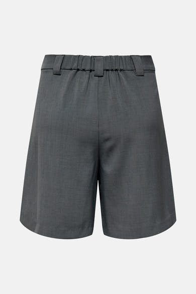 Short gris de ONLY, avec taille élastiquée et passants de ceinture apparents, vue de dos.
