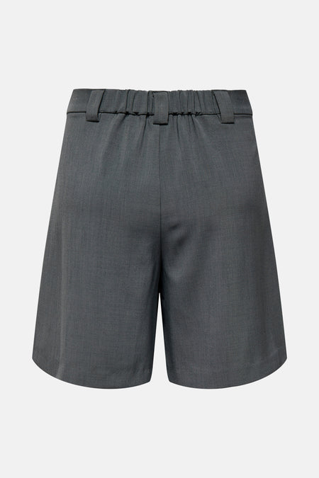 Short gris de ONLY, avec taille élastiquée et passants de ceinture apparents, vue de dos.
