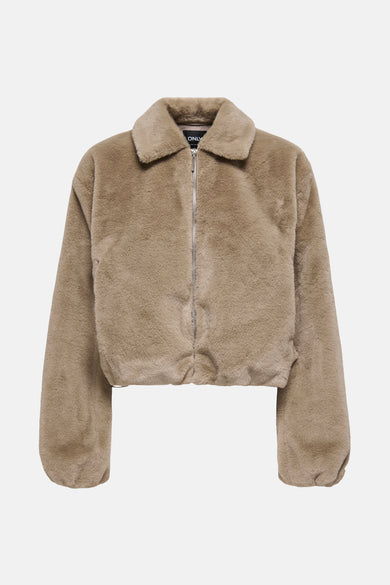 Veste courte beige en fausse fourrure de ONLY, avec fermeture éclair intégrale et col classique.

