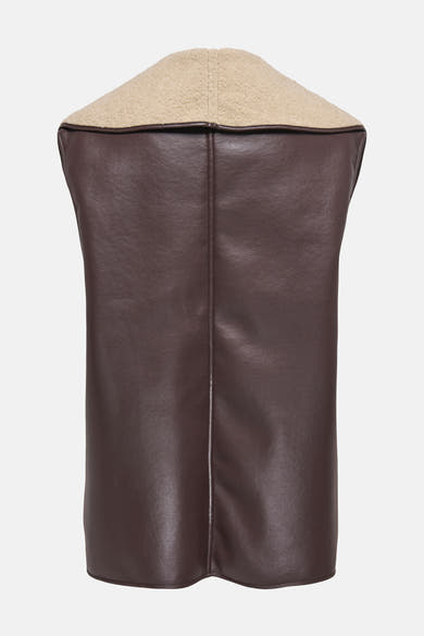 Veste sans manches marron de ONLY avec col en fausse fourrure beige vue de dos.
