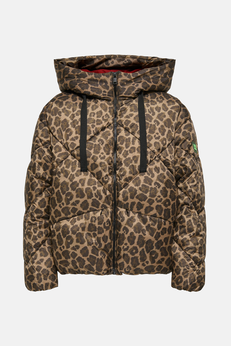 Veste courte marron de ONLY® avec capuche, motif léopard et fermeture éclair centrale.