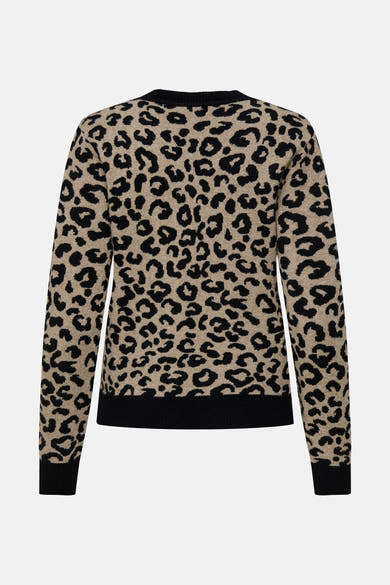 Cardigan multicolore de ONLY, avec un motif léopard noir sur fond beige.