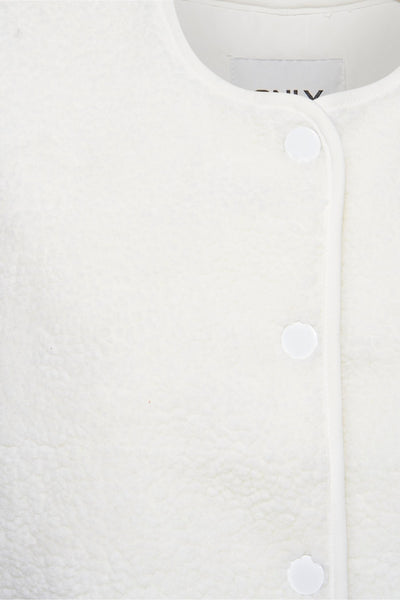 Gilet blanc en sherpa de ONLY, avec boutons et patte de boutonnage blancs.
