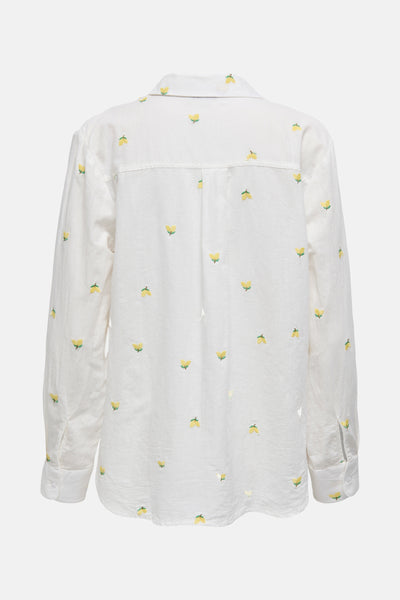 Chemise à manches longues blanche de JDY, avec motif brodé citron sur l'ensemble.