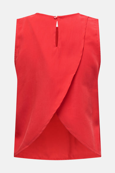 Chemisier rouge sans manches de JDY, avec un dos croisé et une boutonnière.
