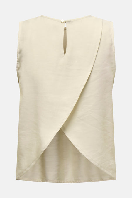 Beige blouse van JDY met druppelvormige sluiting en gekruist ontwerp op de rug.