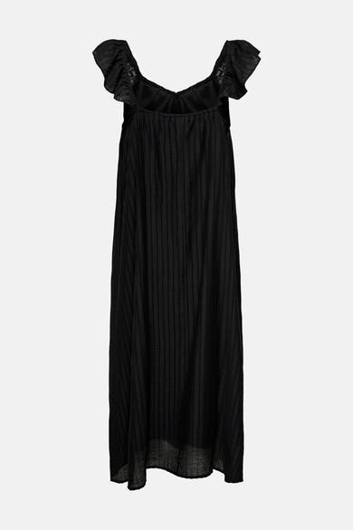 Robe noire texturée de JDY, avec des manches à volants et une coupe longue fluide.