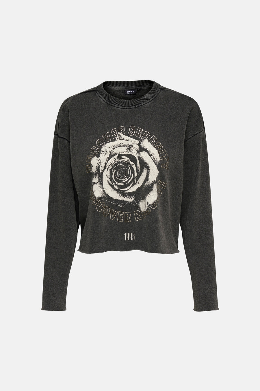 Zwarte rondehals sweatshirt van ONLY, versierd met een vintage rozenprint en de tekst "1995".