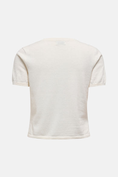 Pull beige de JDY, en maille fine, avec manches courtes.