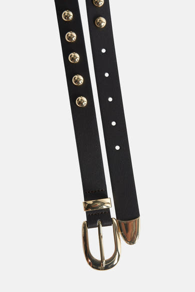 Zwarte riem van ONLY versierd met gouden studs en een gouden metalen gesp.