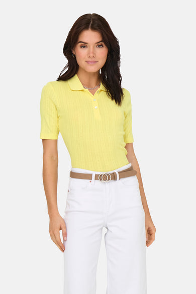 Polo jaune à manches courtes de JDY avec motif texturé et patte de boutonnage.
