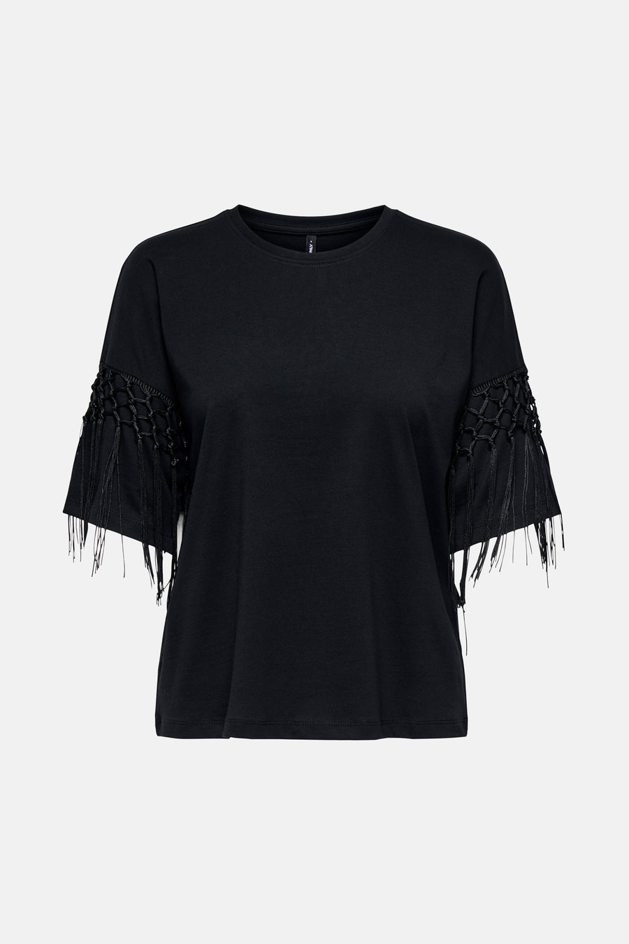 Zwart T-shirt van ONLY met macramé franjedetails op de korte mouwen.