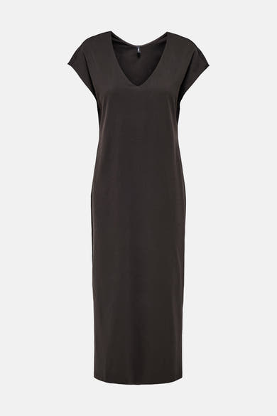 Robe mi-longue marron de ONLY, avec une coupe droite et un col en V.

