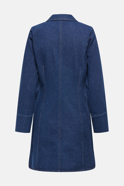 Robe en denim bleu foncé de JDY, vue arrière avec une couture centrale et manches longues.