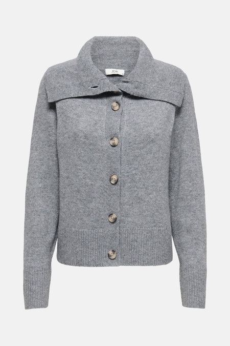 Pull gris de JDY, avec boutons et large col.
