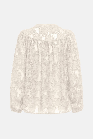 Ecru blouse met lange mouwen van ONLY®, met all-over reliëf bloemenpatroon.
