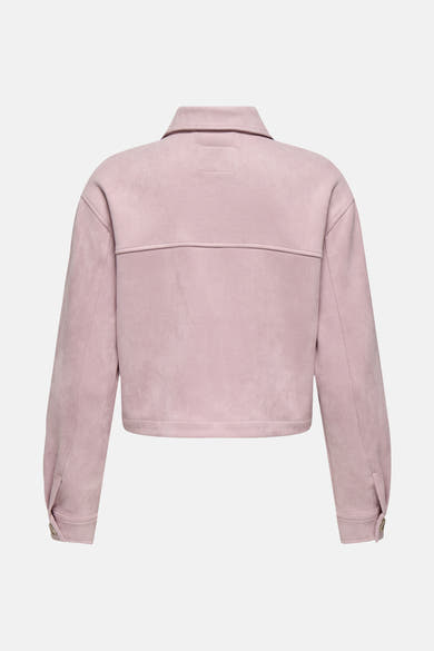 Korte roze suèdejas van ONLY, met overhemdkraag en pas achterop.
