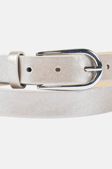 Ceinture argentée de ONLY, avec boucle métallique brillante et passant assorti.