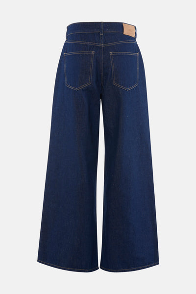 Jean large bleu moyen de ONLY, avec poches arrière et étiquette en cuir.