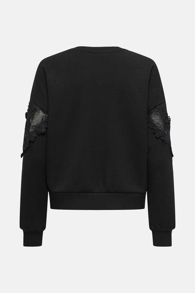 Sweat noir col rond de ONLY, avec détails en dentelle sur les manches.
