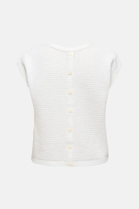 Top uni manches courtes blanc de JDY, avec fermeture boutonnée au dos et texture maille.
