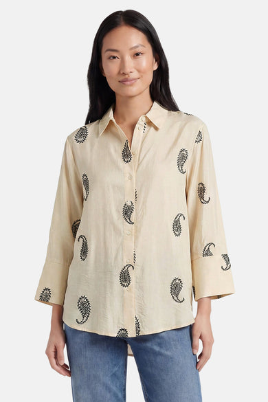 Multikleuren overhemd met lange mouwen van JDY, zwarte paisley patronen, 3/4 mouwen, achterzicht.