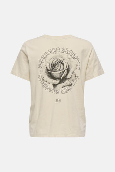 T-shirt beige à manches courtes de ONLY, avec un imprimé de rose et l'inscription "1995" au dos.