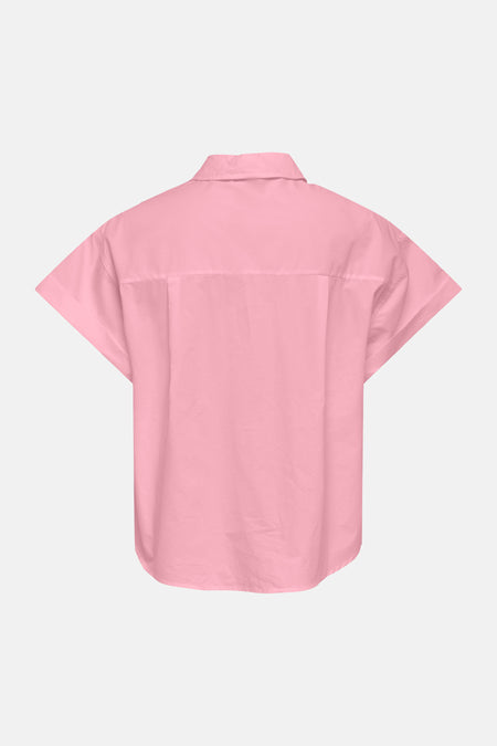 Chemise rose à manches courtes de ONLY, vue de dos avec col, empiècement et ourlet arrondi.