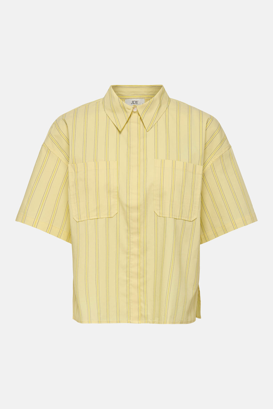 Chemise à manches courtes jaune de JDY avec rayures fines et deux poches poitrine.