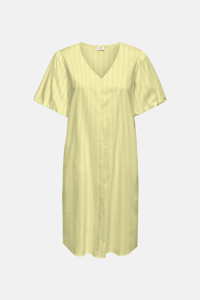 Robe jaune de JDY avec motif rayé, col en V et manches courtes.