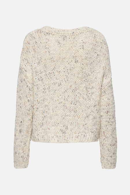 Pull à col rond beige de ONLY®, en maille épaisse avec des détails brillants.
